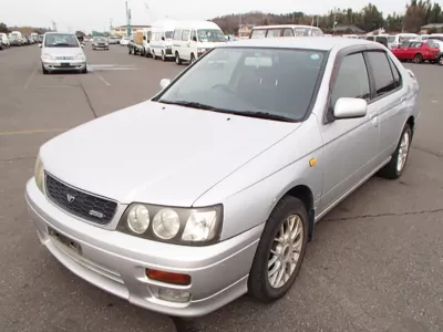 THAY KÍNH XE Ô TÔ Nissan Bluebird tận nơi